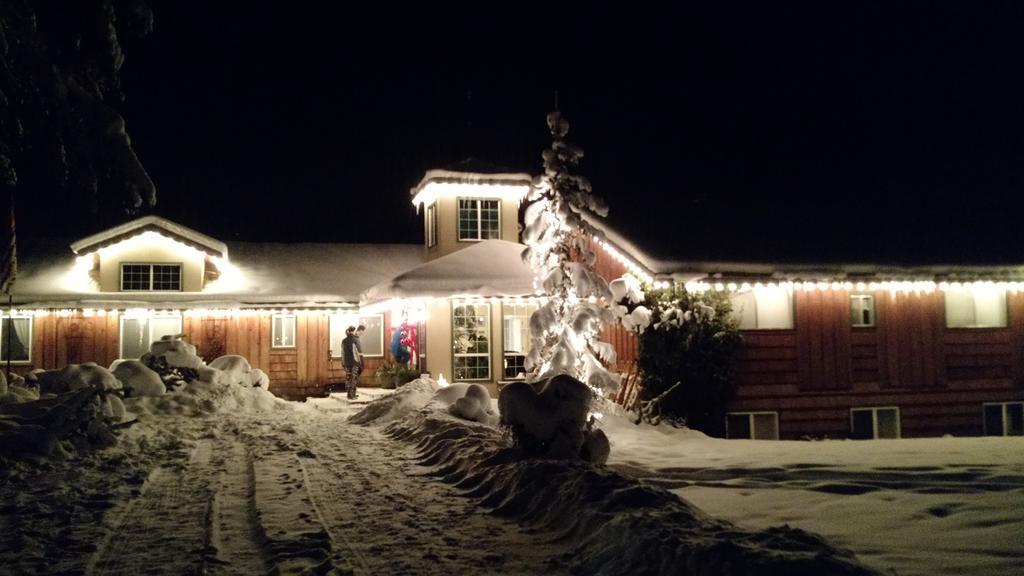רבלסטוק Mulvehill Creek Wilderness Inn And Wedding Chapel מראה חיצוני תמונה
