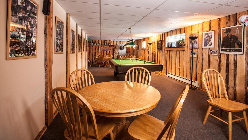 רבלסטוק Mulvehill Creek Wilderness Inn And Wedding Chapel מראה חיצוני תמונה