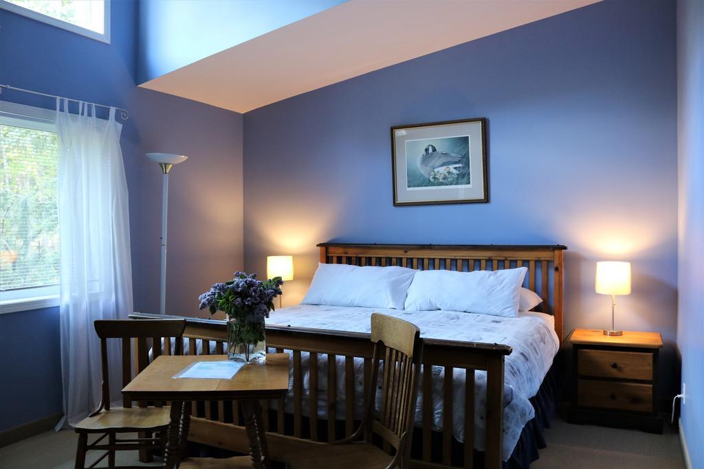 רבלסטוק Mulvehill Creek Wilderness Inn And Wedding Chapel מראה חיצוני תמונה