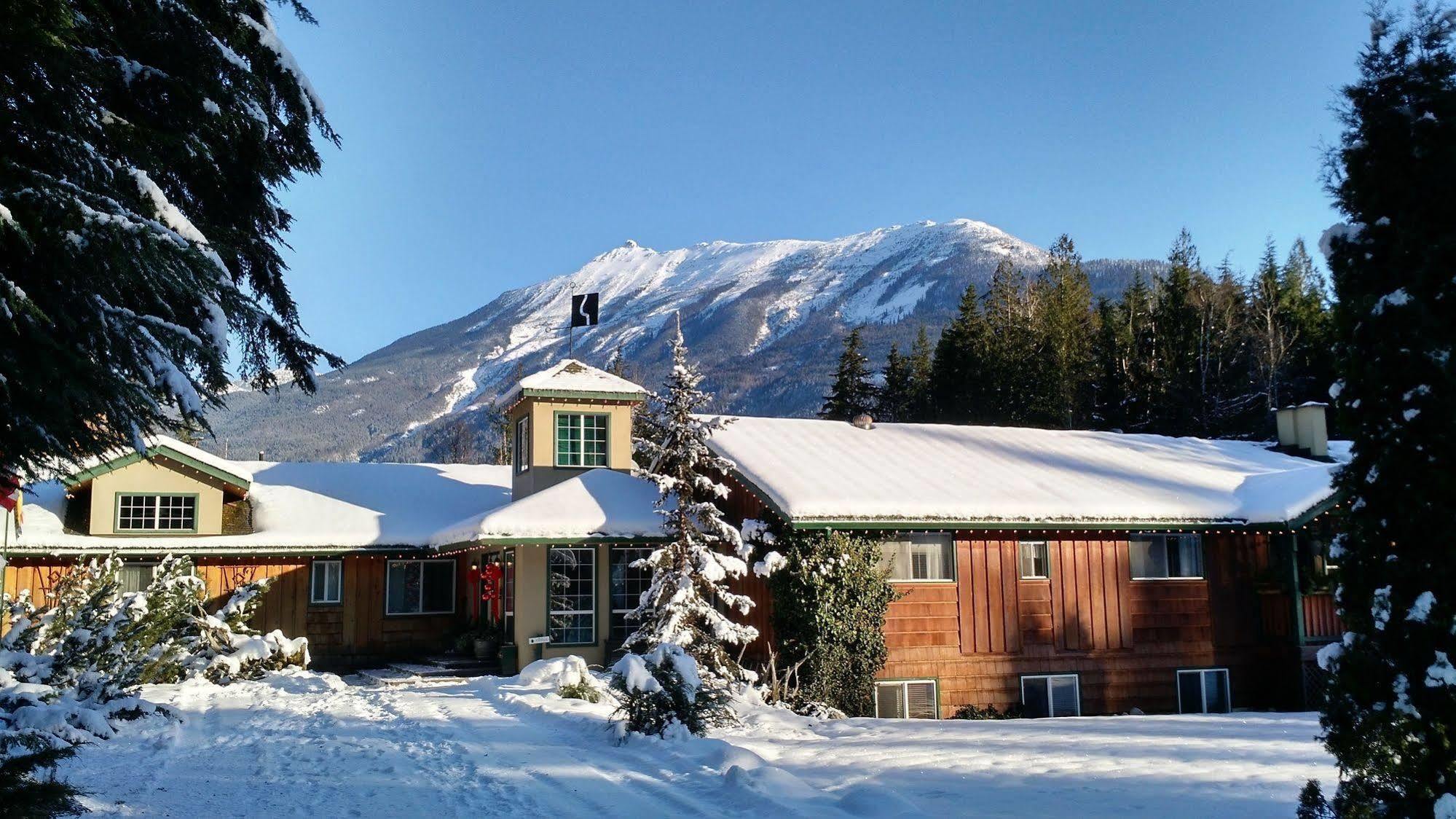 רבלסטוק Mulvehill Creek Wilderness Inn And Wedding Chapel מראה חיצוני תמונה