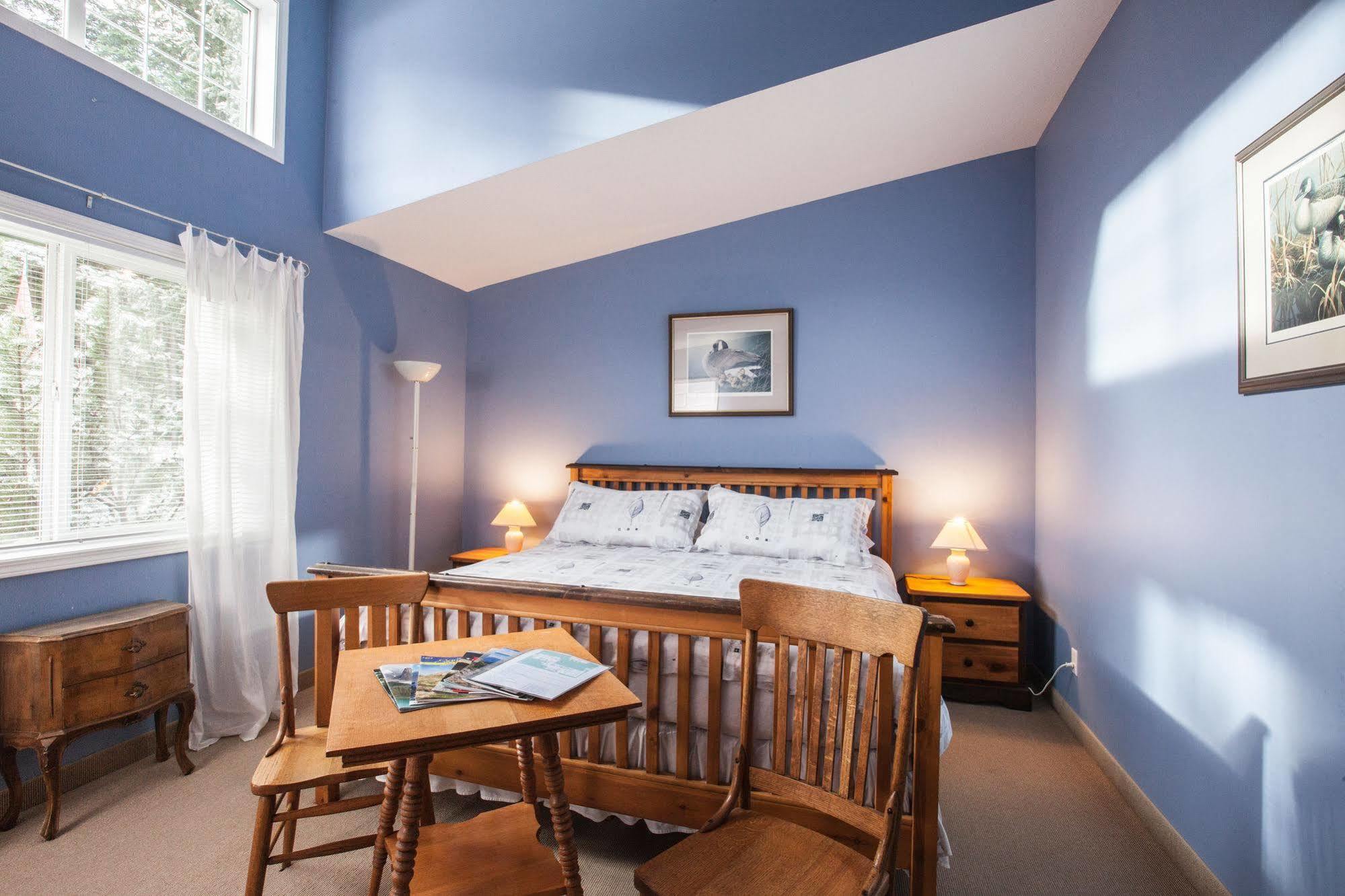 רבלסטוק Mulvehill Creek Wilderness Inn And Wedding Chapel מראה חיצוני תמונה