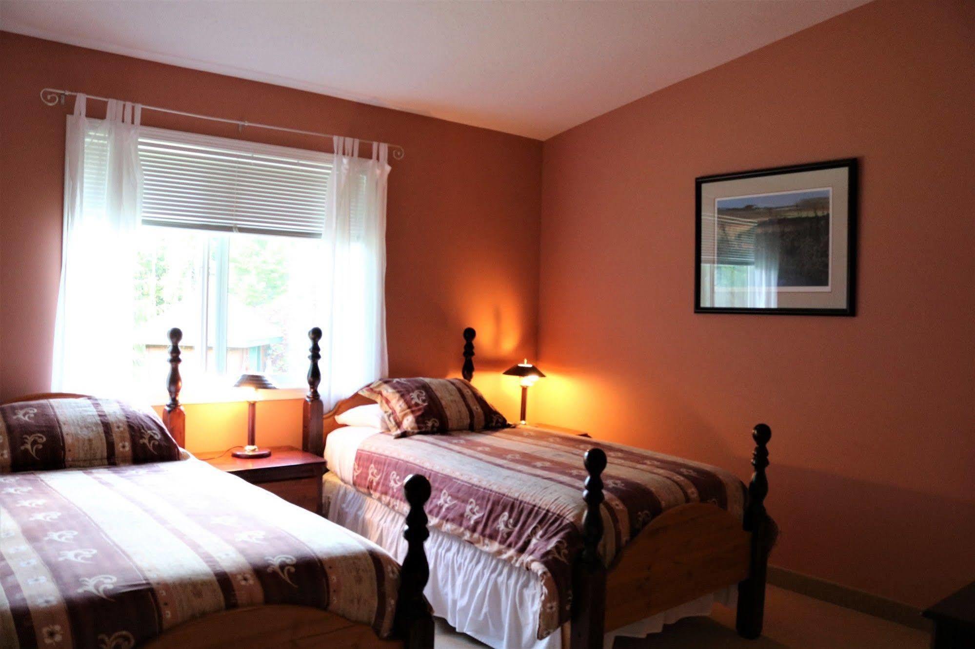רבלסטוק Mulvehill Creek Wilderness Inn And Wedding Chapel מראה חיצוני תמונה